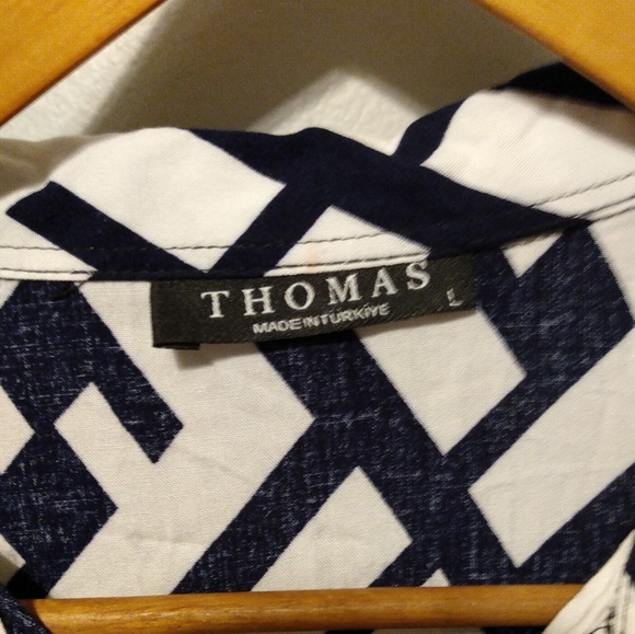 L short sleeved button down - Picture 2 of 3